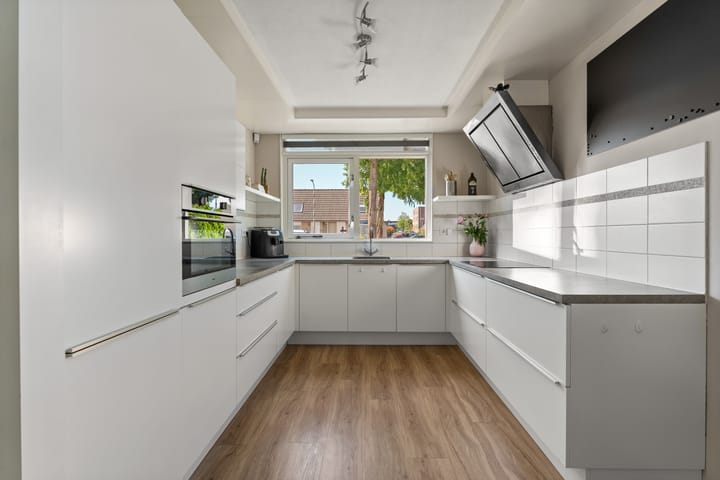 Foto 20 van Pinksterbloemweg 124