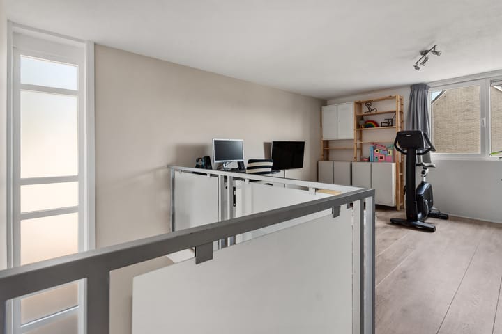 Foto 33 van Pinksterbloemweg 124