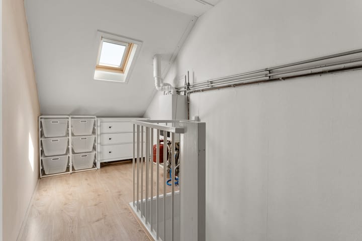 Foto 38 van Pinksterbloemweg 124