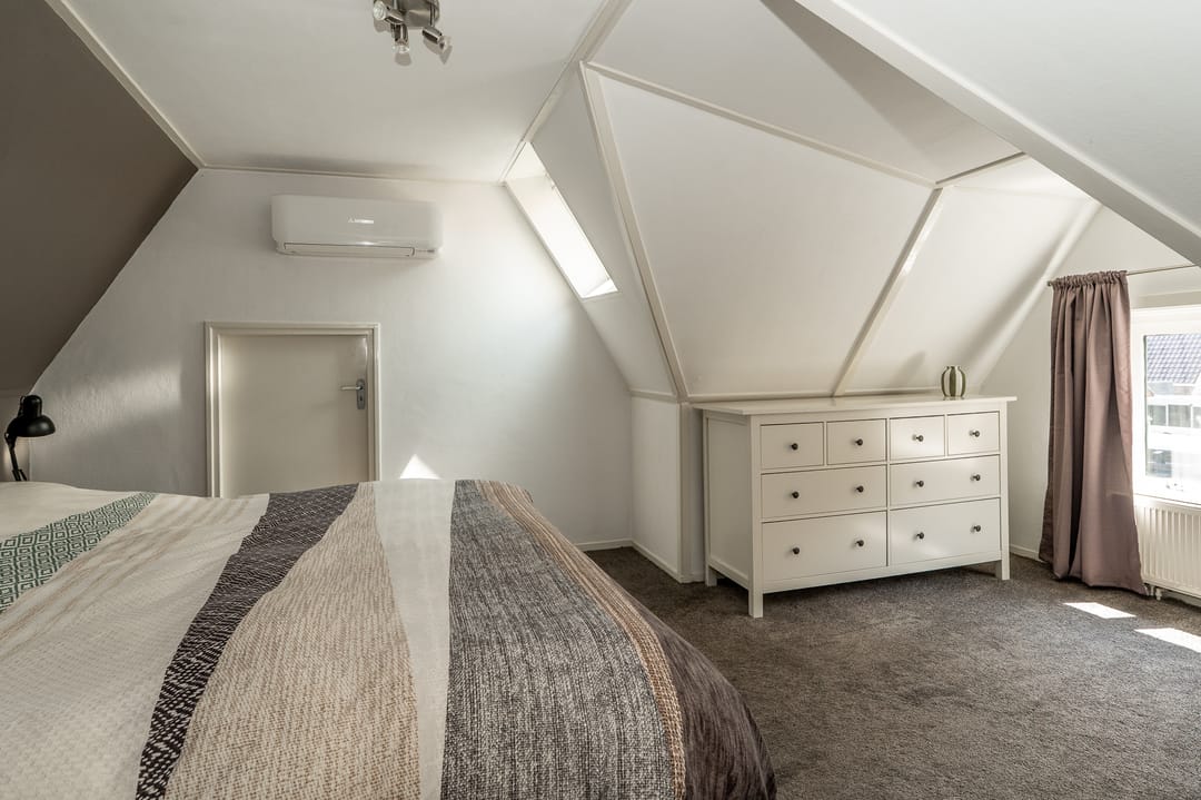 Foto 28 van Middenweg 121