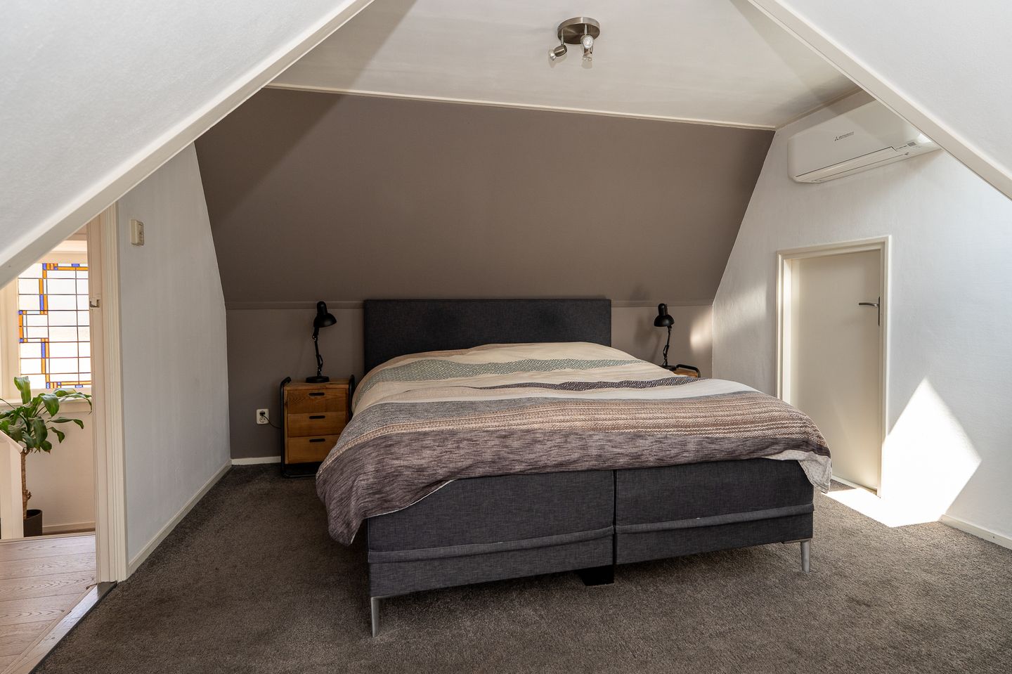 Foto 29 van Middenweg 121