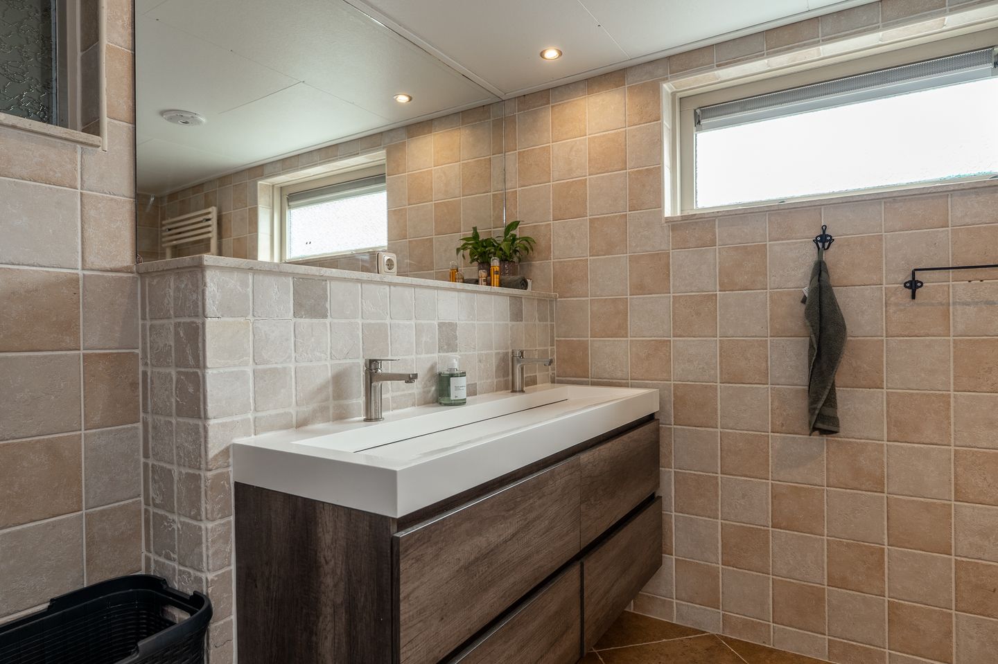 Foto 20 van Middenweg 121