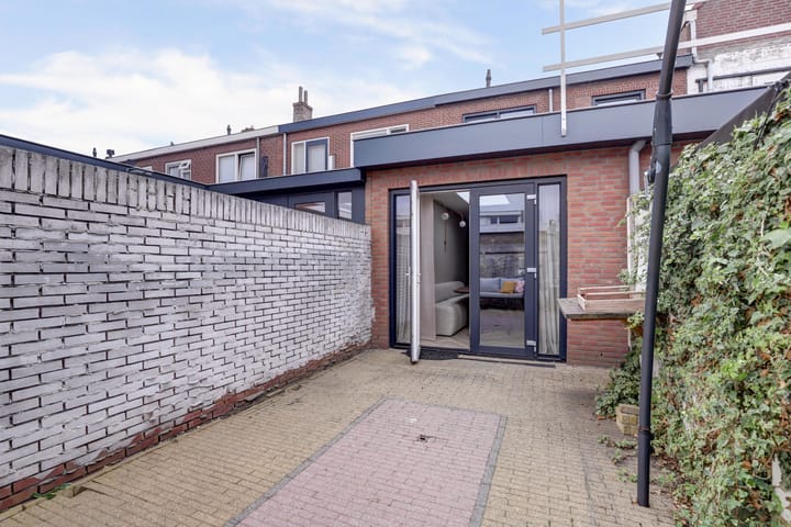 Foto 38 van Secretaris Varkevisserstraat 232