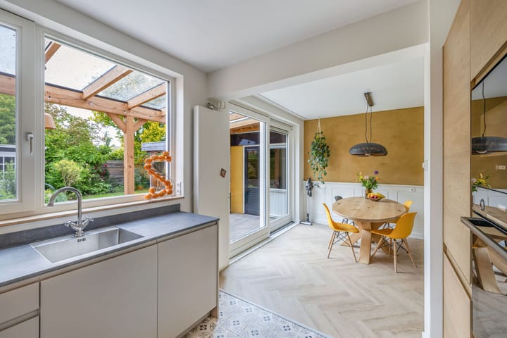 Foto 20 van Roerstraat 9