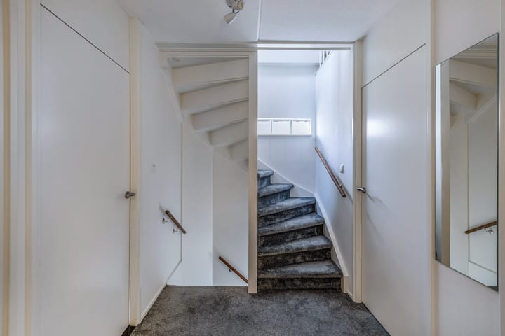 Foto 23 van Roerstraat 9