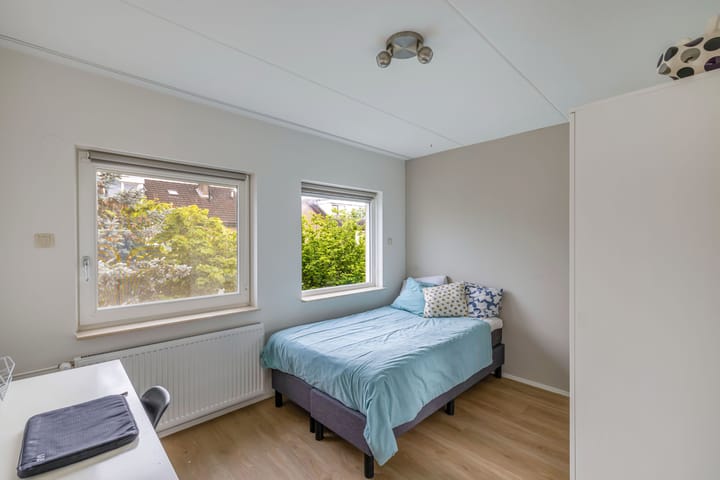 Foto 26 van Roerstraat 9