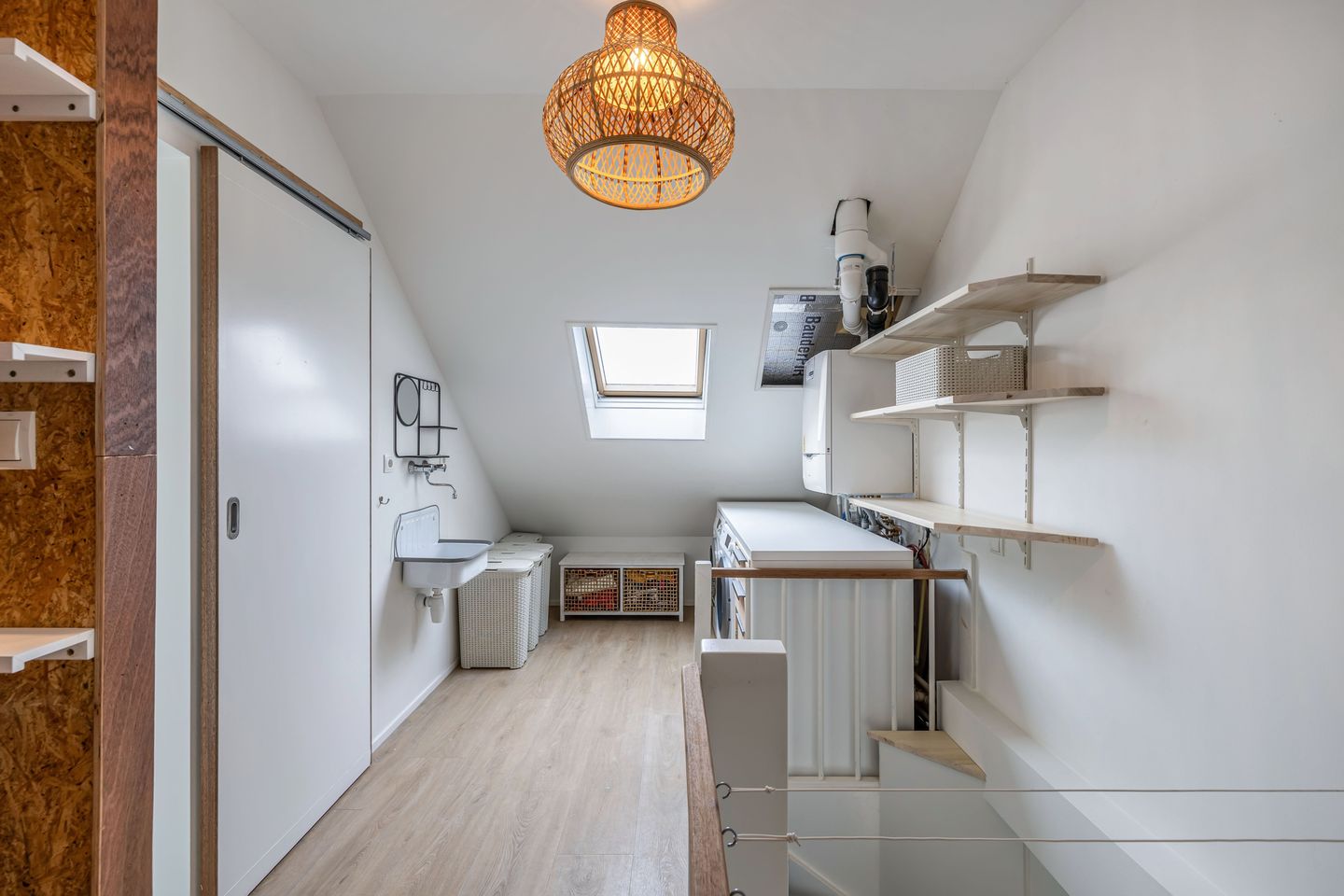 Foto 35 van Roerstraat 9