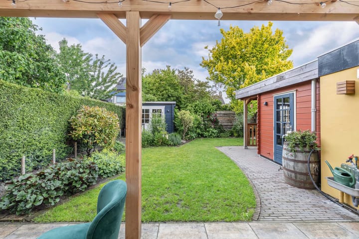 Foto 42 van Roerstraat 9