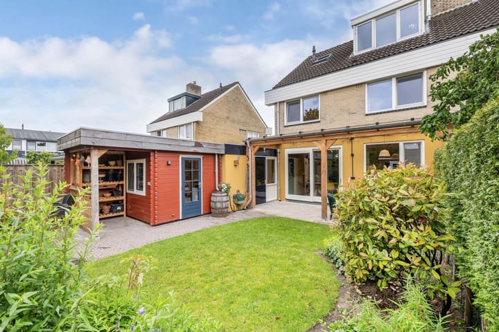 Foto 47 van Roerstraat 9