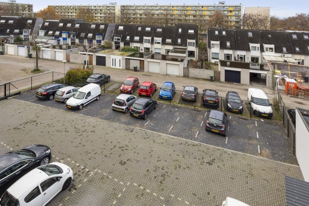 Photo 13 of Julianastraat 11-E