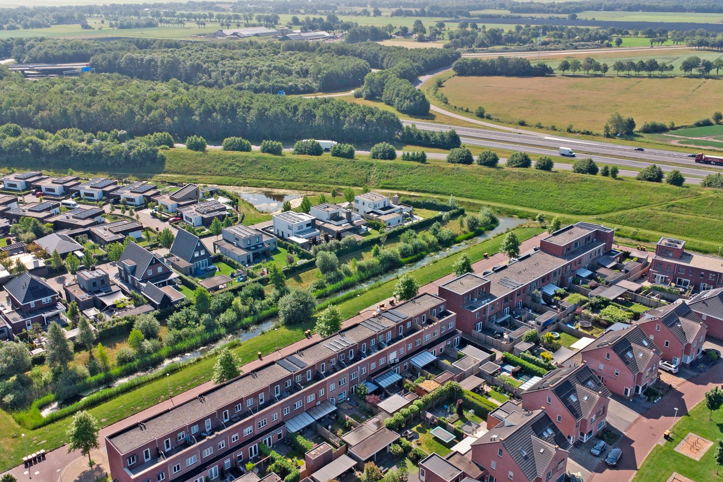 Foto 29 van Koningspage 95