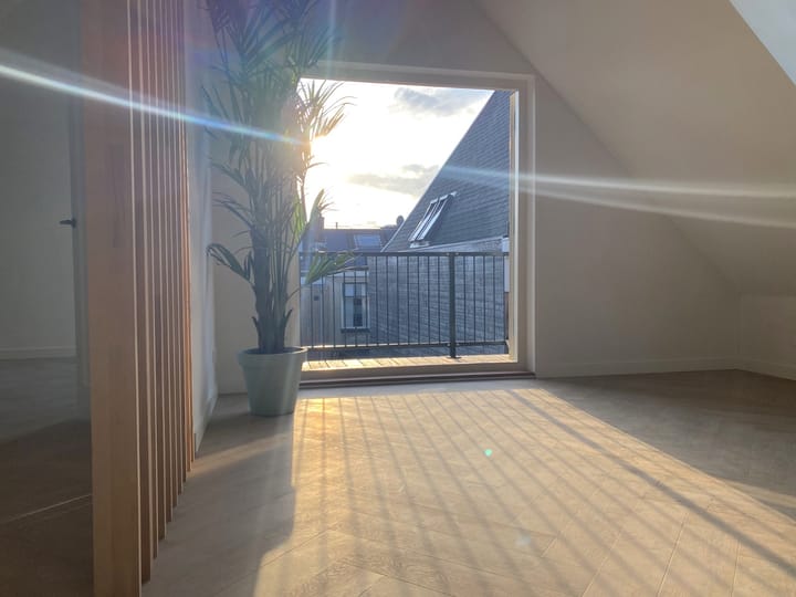 Foto 8 van Kennemerstraat 3-B