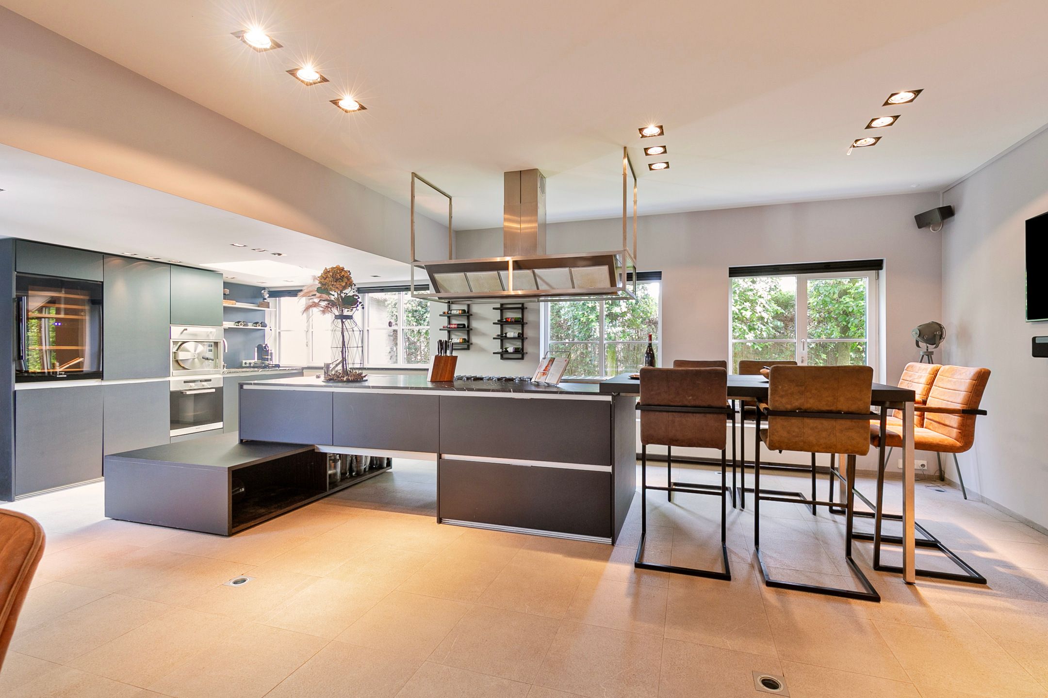 Photo 18 of Molendijk 8