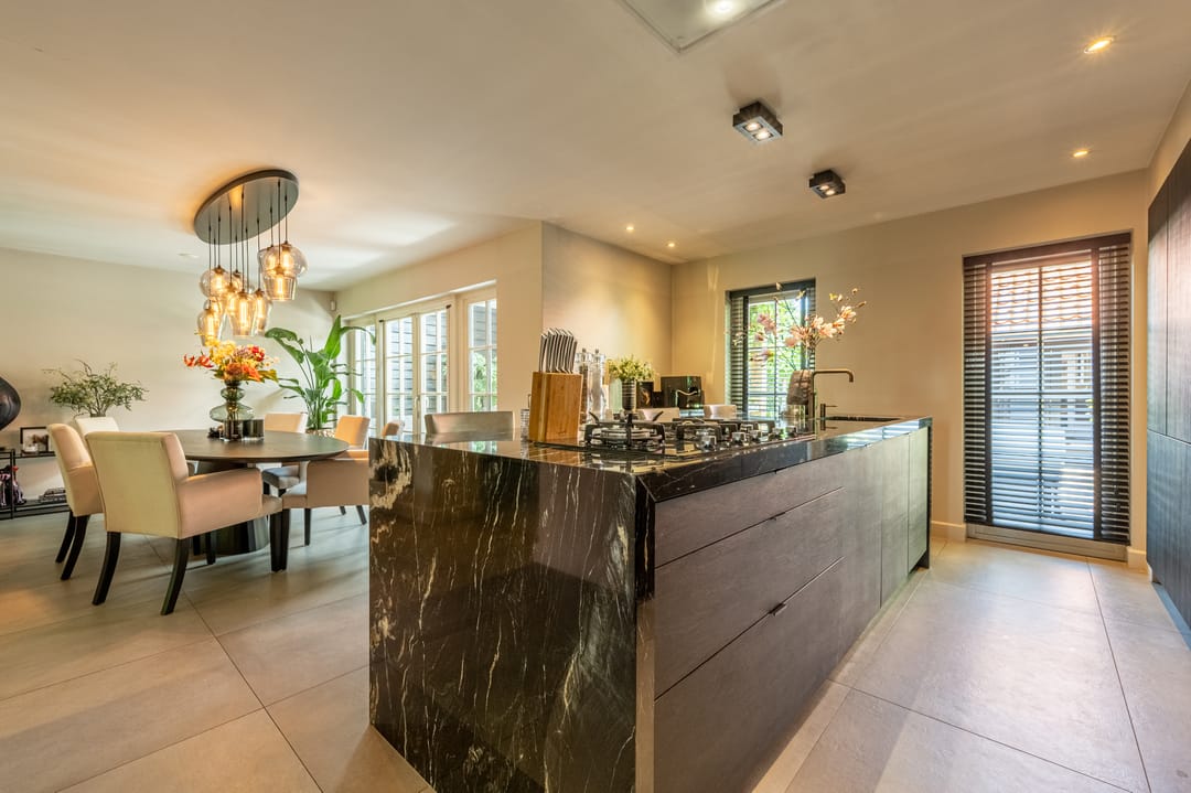 Photo 13 of Koninginneweg 106