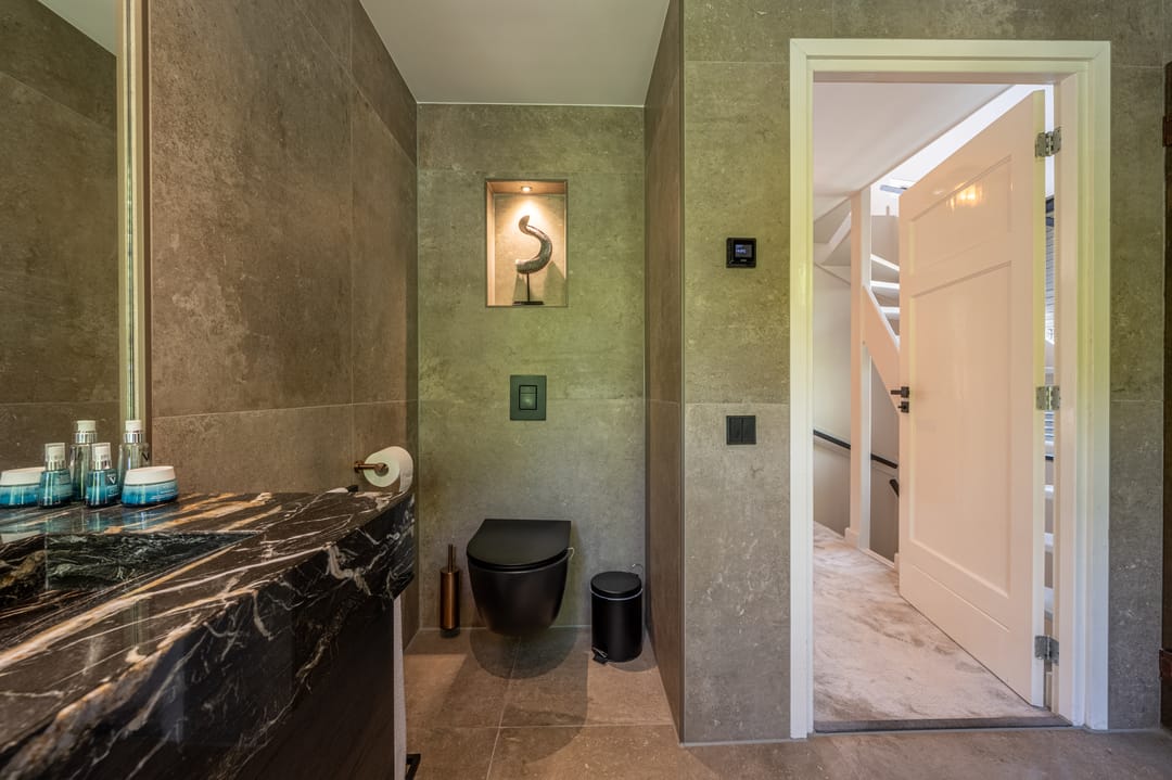 Photo 32 of Koninginneweg 106