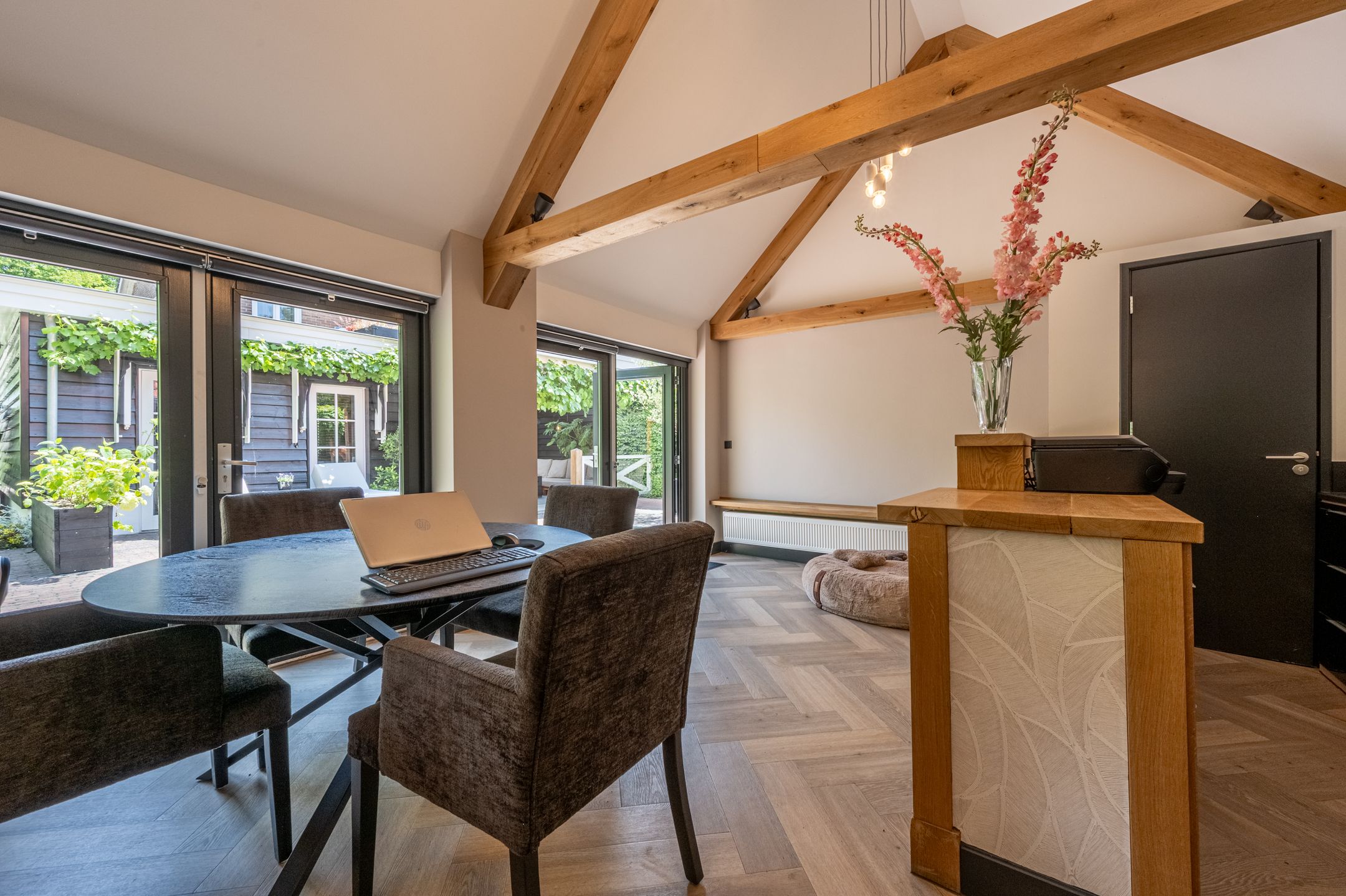 Photo 48 of Koninginneweg 106