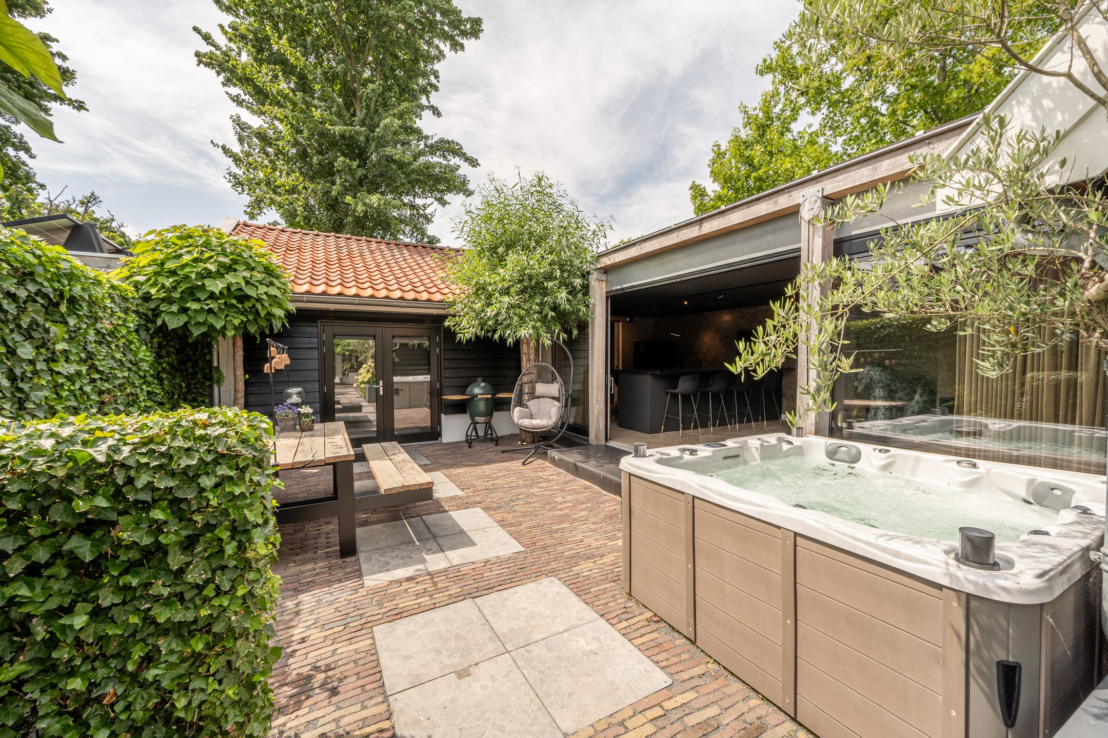 Photo 54 of Koninginneweg 106