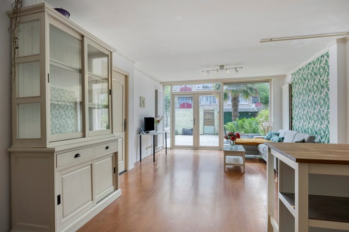 Foto 14 van van Alphenstraat 45