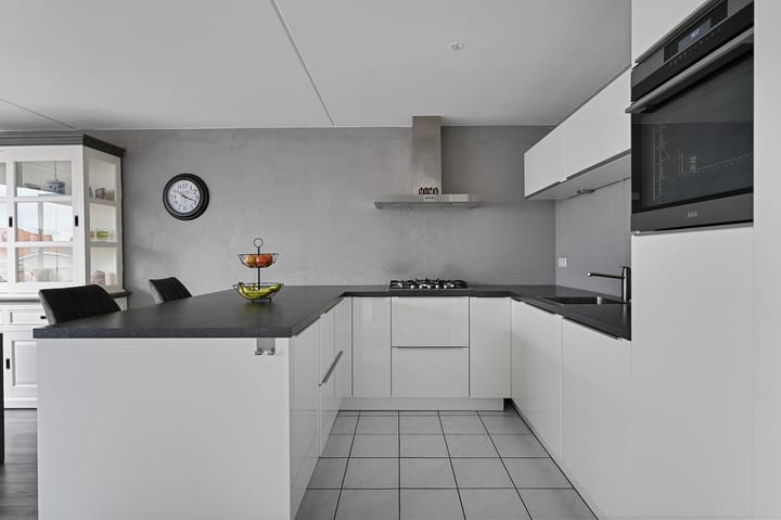 Photo 8 of Midden-Scheepvaartstraat 33