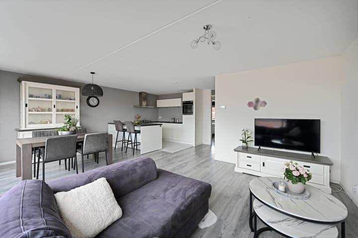 Photo 11 of Midden-Scheepvaartstraat 33