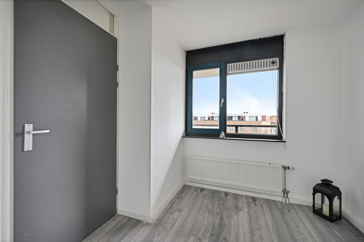 Photo 17 of Midden-Scheepvaartstraat 33