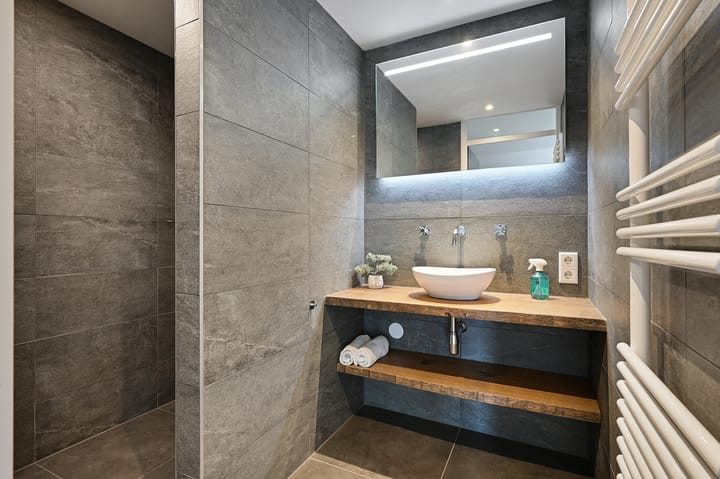 Photo 19 of Midden-Scheepvaartstraat 33