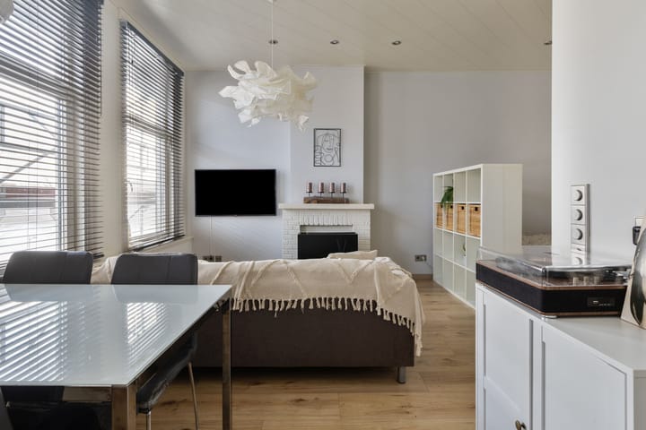 Photo 10 of Laurierstraat 19-02