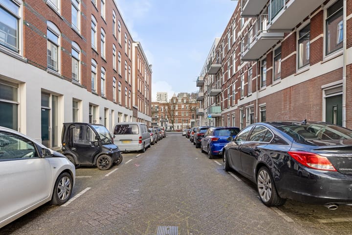 Photo 27 of Laurierstraat 19-02