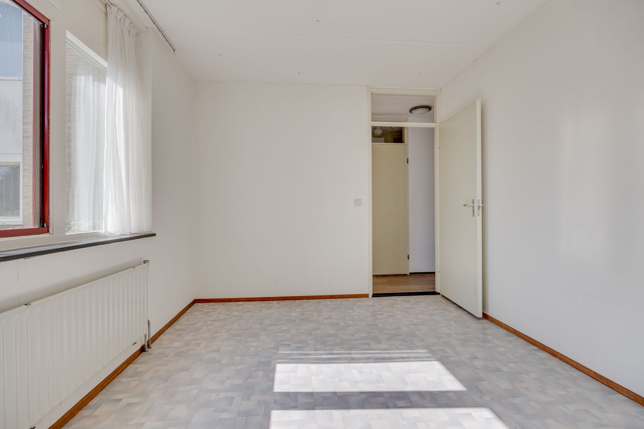 Photo 6 of Clarenburg 40