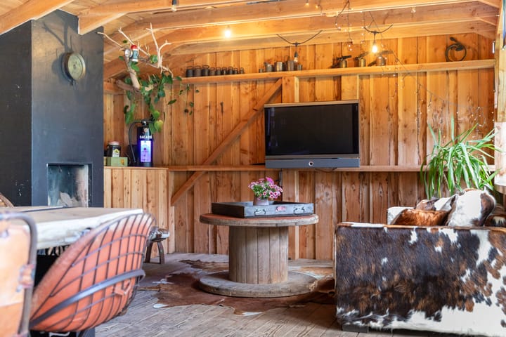 Foto 44 van Tullekenweg 12