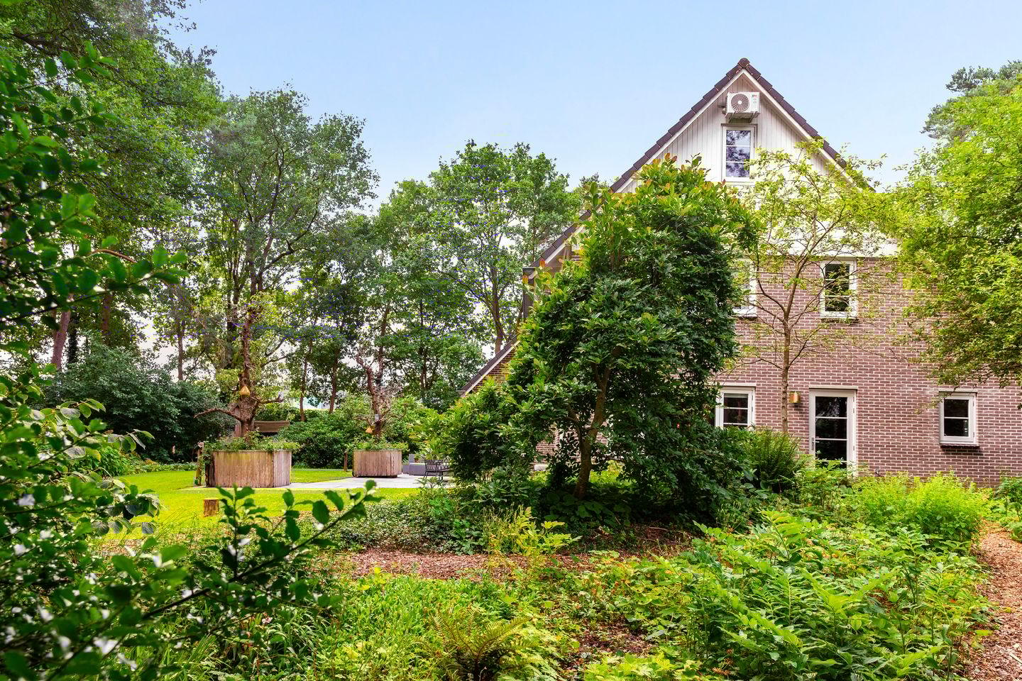 Foto 55 van Tullekenweg 12