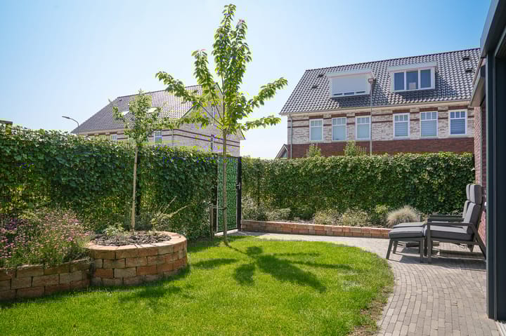 Photo 29 of Lisdoddestraat 64