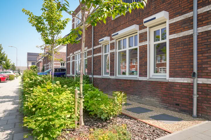 Photo 36 of Lisdoddestraat 64