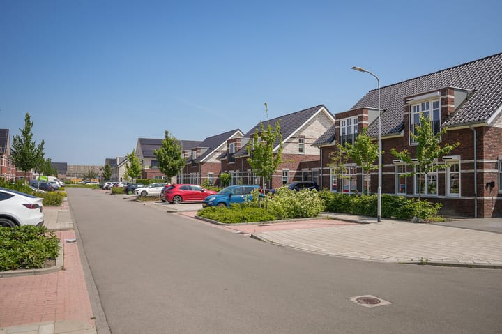 Photo 40 of Lisdoddestraat 64