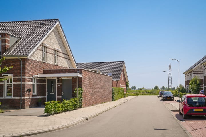 Photo 41 of Lisdoddestraat 64