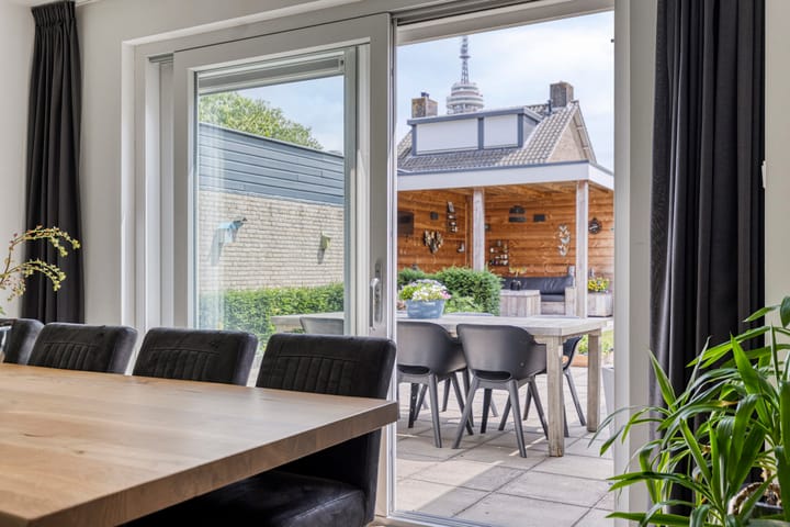 Foto 10 van Ruusbroeclaan 10