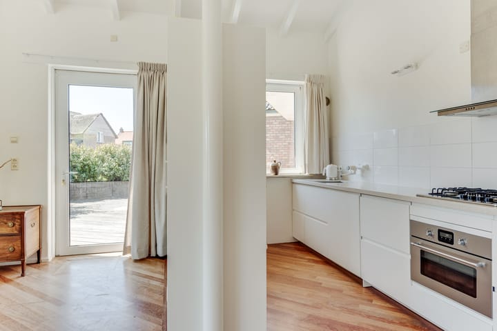 Foto 15 van Paulineweg 4