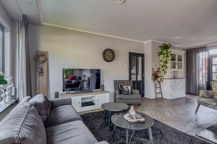 Photo 8 of Cremerstraat 7