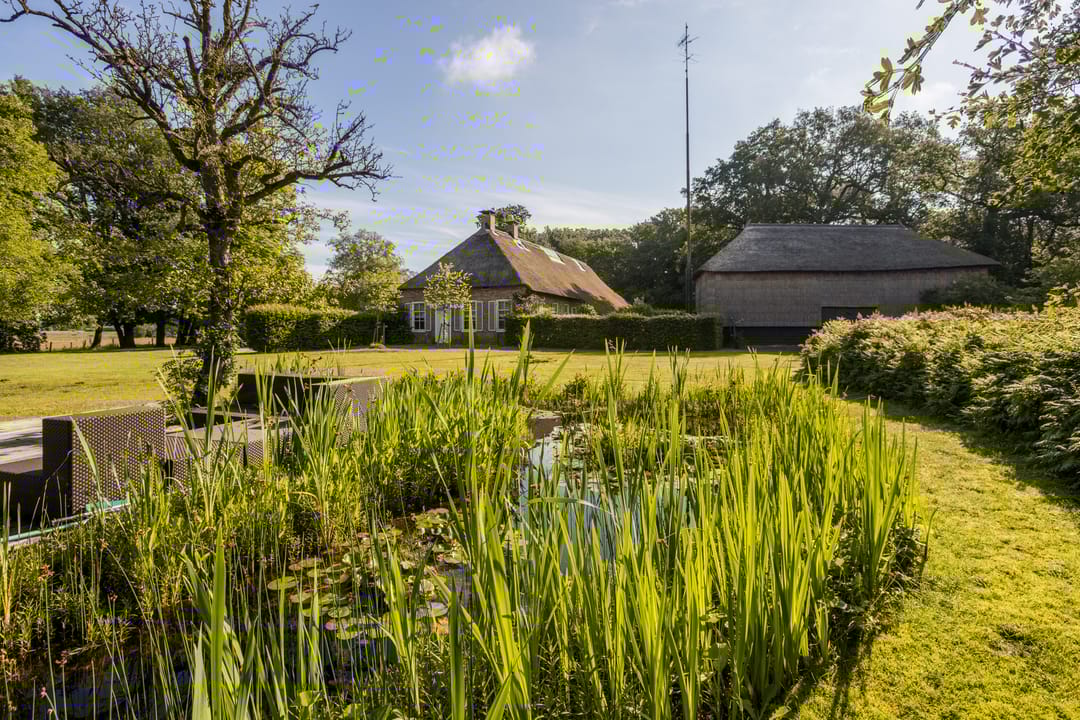 Photo 2 of Burg v Wijngaardenstraat 40