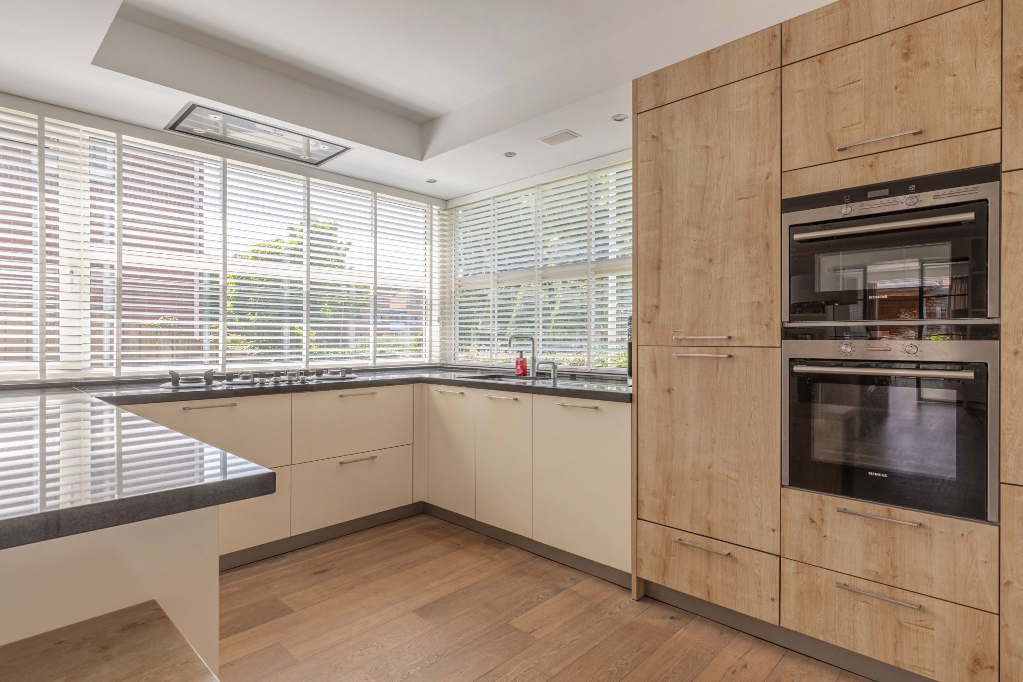 Foto 6 van Nolensstraat 7