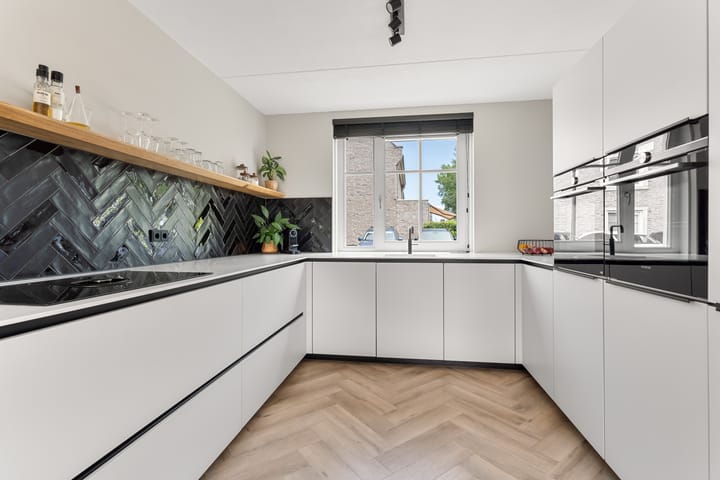 Foto 4 van James Chadwickstraat 24