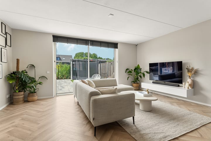 Foto 12 van James Chadwickstraat 24