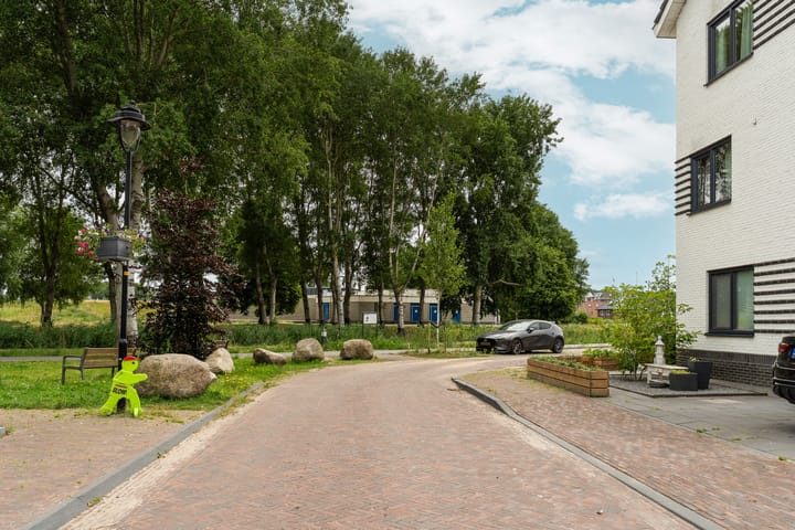 Foto 61 van James Chadwickstraat 24