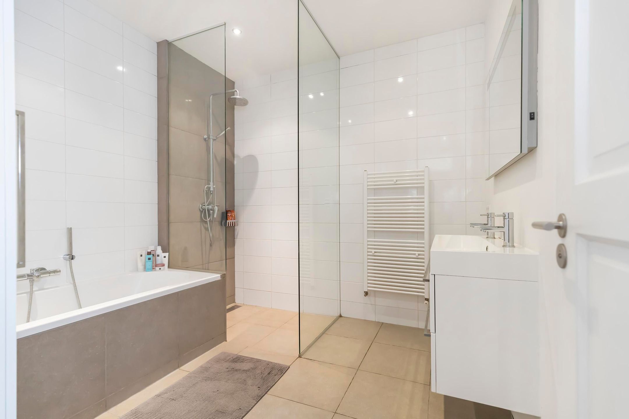 Foto 18 van Haarlemmermeerstraat 54-H