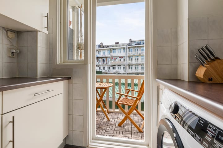 Foto 18 van Cornelis Trooststraat 4-2