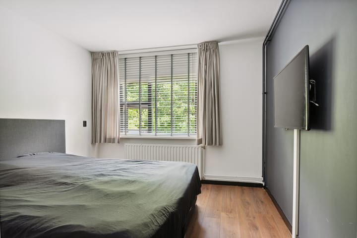 Foto 16 van Klagerstuin 34