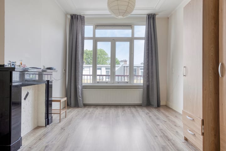 Foto 2 van Parallelweg 266