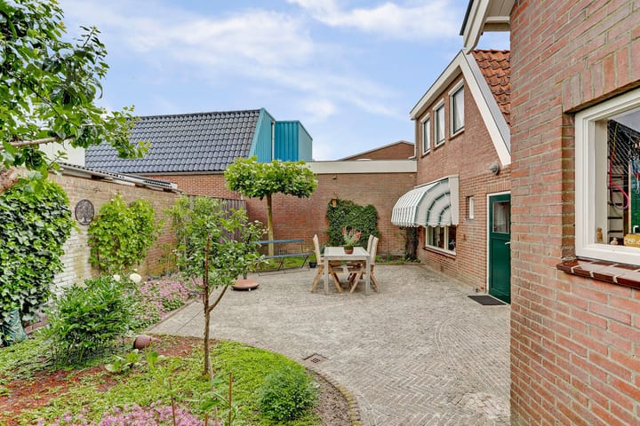 Foto 2 van Lemmerweg 4