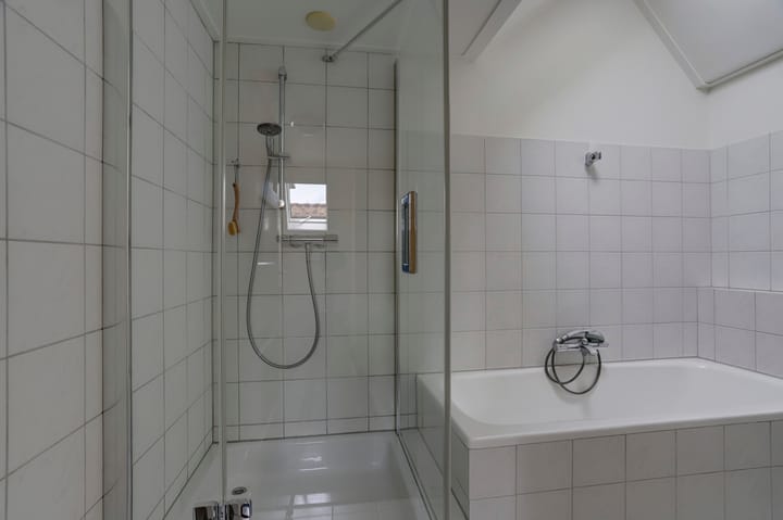 Foto 24 van Lemmerweg 4