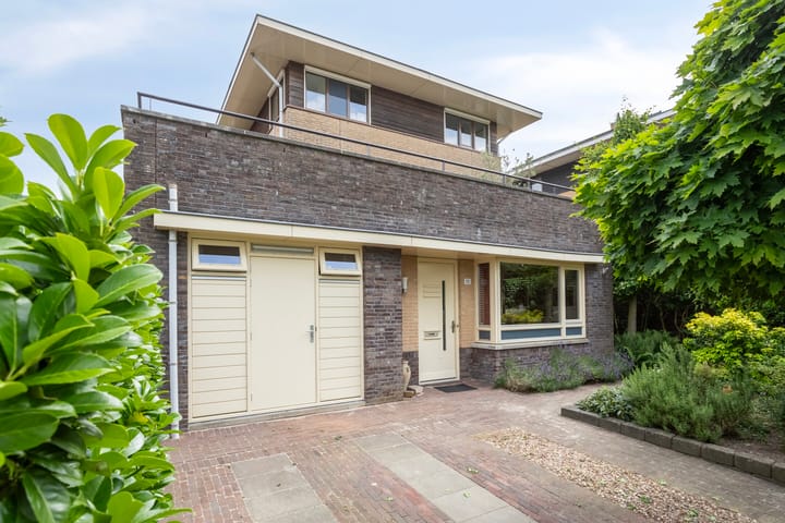 Photo 35 of Topzeil 10